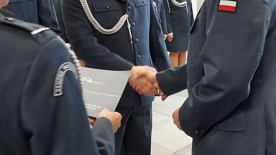 Wyższe stopnie służbowe oraz odznaczenia dla funkcjonariuszy Zakładu Karnego w Chełmie [GALERIA ZDJĘĆ]