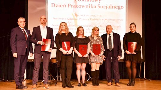 Pow. krasnostawski. Dzień Pracownika Socjalnego [GALERIA ZDJĘĆ]