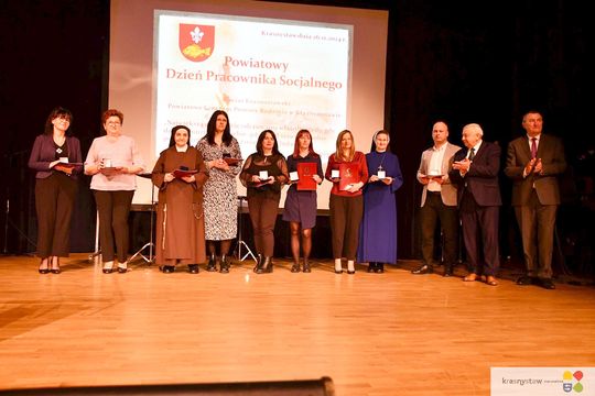 Pow. krasnostawski. Dzień Pracownika Socjalnego [GALERIA ZDJĘĆ]
