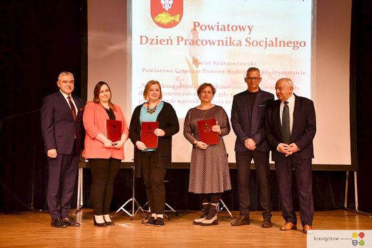 Pow. krasnostawski. Dzień Pracownika Socjalnego [GALERIA ZDJĘĆ]
