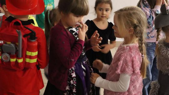 Magiczny Bal Andrzejkowy w Szkole Podstawowej nr 8 w Chełmie [GALERIA ZDJĘĆ]