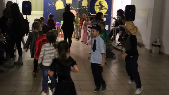Magiczny Bal Andrzejkowy w Szkole Podstawowej nr 8 w Chełmie [GALERIA ZDJĘĆ]
