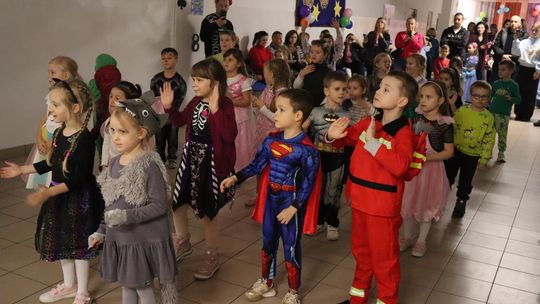 Magiczny Bal Andrzejkowy w Szkole Podstawowej nr 8 w Chełmie [GALERIA ZDJĘĆ]