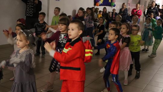 Magiczny Bal Andrzejkowy w Szkole Podstawowej nr 8 w Chełmie [GALERIA ZDJĘĆ]