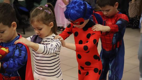 Magiczny Bal Andrzejkowy w Szkole Podstawowej nr 8 w Chełmie [GALERIA ZDJĘĆ]