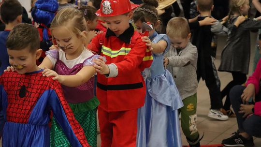 Magiczny Bal Andrzejkowy w Szkole Podstawowej nr 8 w Chełmie [GALERIA ZDJĘĆ]