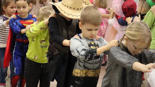 Magiczny Bal Andrzejkowy w Szkole Podstawowej nr 8 w Chełmie [GALERIA ZDJĘĆ]