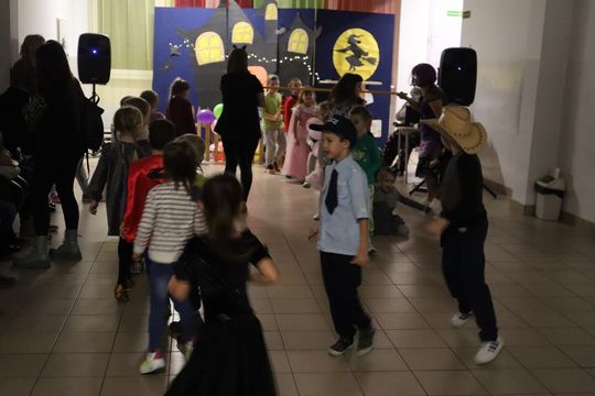 Magiczny Bal Andrzejkowy w Szkole Podstawowej nr 8 w Chełmie [GALERIA ZDJĘĆ]