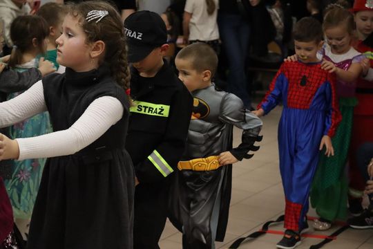 Magiczny Bal Andrzejkowy w Szkole Podstawowej nr 8 w Chełmie [GALERIA ZDJĘĆ]