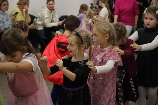 Magiczny Bal Andrzejkowy w Szkole Podstawowej nr 8 w Chełmie [GALERIA ZDJĘĆ]