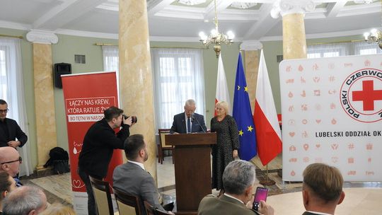 Chełm. Krwiodawcy docenieni. Ich krew ratuje życie! [GALERIA ZDJĘĆ]