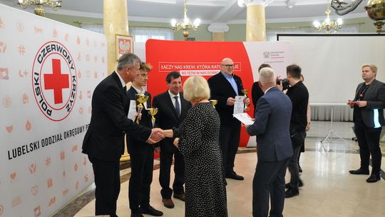 Chełm. Krwiodawcy docenieni. Ich krew ratuje życie! [GALERIA ZDJĘĆ]