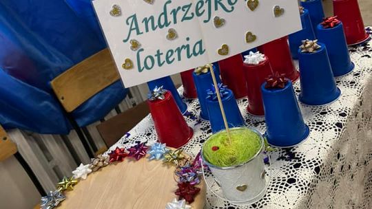 Gm. Wierzbica. Szalone andrzejki w Szkole Podstawowej w Wierzbicy [GALERIA ZDJĘĆ]