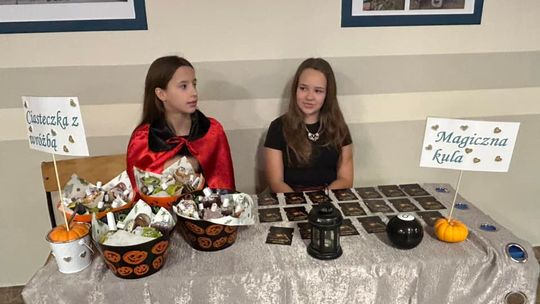 Gm. Wierzbica. Szalone andrzejki w Szkole Podstawowej w Wierzbicy [GALERIA ZDJĘĆ]