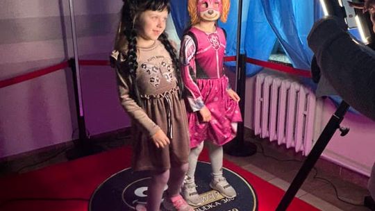 Gm. Wierzbica. Szalone andrzejki w Szkole Podstawowej w Wierzbicy [GALERIA ZDJĘĆ]