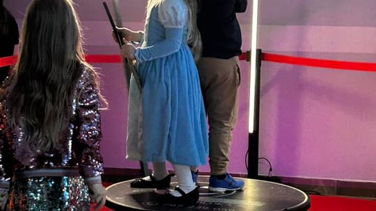 Gm. Wierzbica. Szalone andrzejki w Szkole Podstawowej w Wierzbicy [GALERIA ZDJĘĆ]