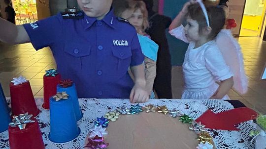 Gm. Wierzbica. Szalone andrzejki w Szkole Podstawowej w Wierzbicy [GALERIA ZDJĘĆ]