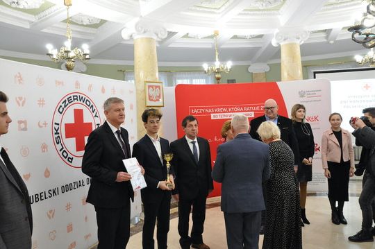 Chełm. Krwiodawcy docenieni. Ich krew ratuje życie! [GALERIA ZDJĘĆ]