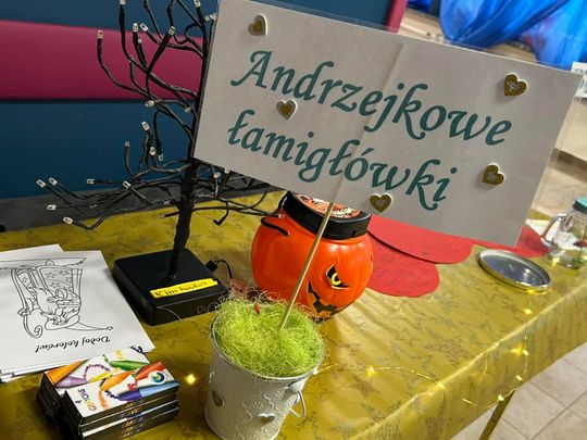 Gm. Wierzbica. Szalone andrzejki w Szkole Podstawowej w Wierzbicy [GALERIA ZDJĘĆ]