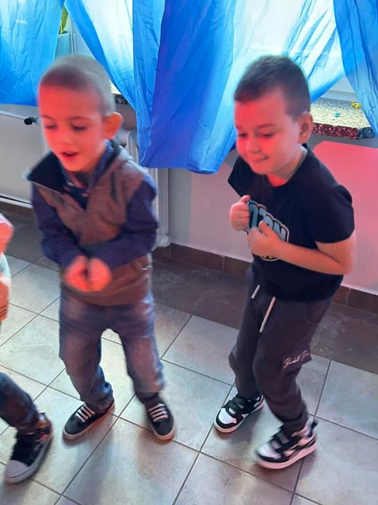 Gm. Wierzbica. Szalone andrzejki w Szkole Podstawowej w Wierzbicy [GALERIA ZDJĘĆ]