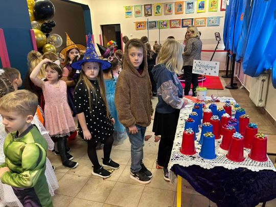 Gm. Wierzbica. Szalone andrzejki w Szkole Podstawowej w Wierzbicy [GALERIA ZDJĘĆ]