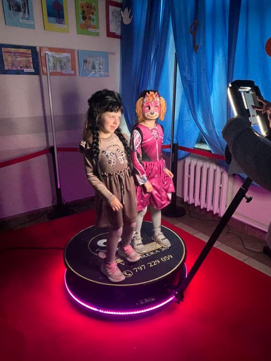 Gm. Wierzbica. Szalone andrzejki w Szkole Podstawowej w Wierzbicy [GALERIA ZDJĘĆ]