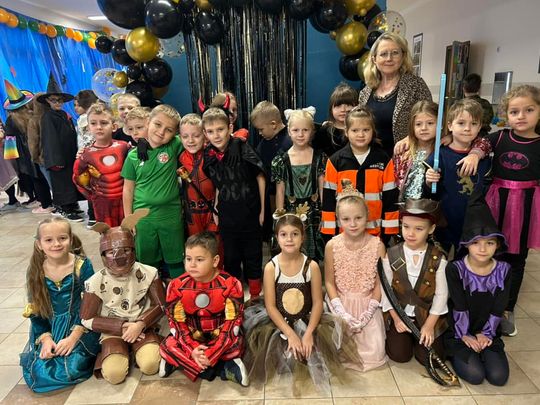 Gm. Wierzbica. Szalone andrzejki w Szkole Podstawowej w Wierzbicy [GALERIA ZDJĘĆ]