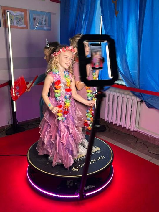 Gm. Wierzbica. Szalone andrzejki w Szkole Podstawowej w Wierzbicy [GALERIA ZDJĘĆ]