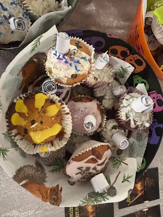 Gm. Wierzbica. Szalone andrzejki w Szkole Podstawowej w Wierzbicy [GALERIA ZDJĘĆ]