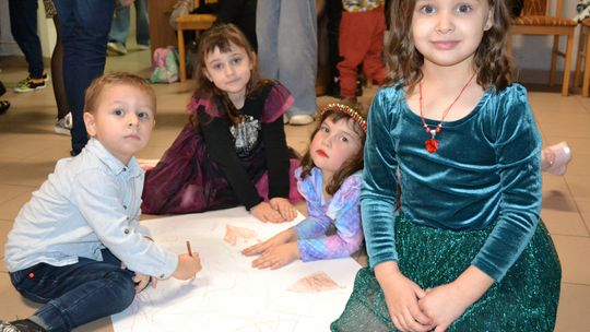 Bal andrzejkowy w Centrum Społeczno - Kulturalnym w Gorzkowie [GALERIA ZDJĘĆ]