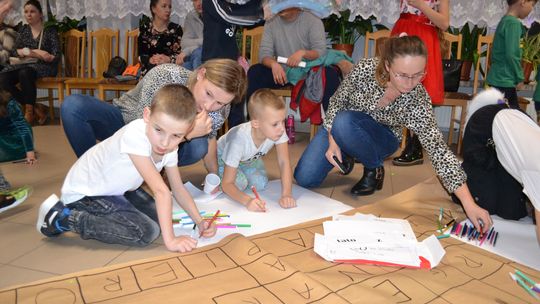 Bal andrzejkowy w Centrum Społeczno - Kulturalnym w Gorzkowie [GALERIA ZDJĘĆ]