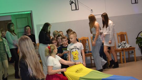 Bal andrzejkowy w Centrum Społeczno - Kulturalnym w Gorzkowie [GALERIA ZDJĘĆ]