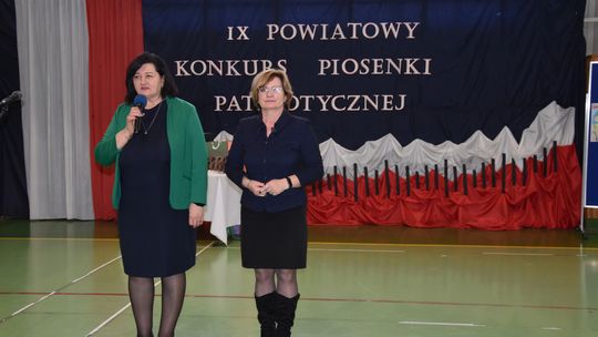 Gm. Łopiennik Górny. IX Powiatowy Konkurs Piosenki Patriotycznej [GALERIA ZDJĘĆ]