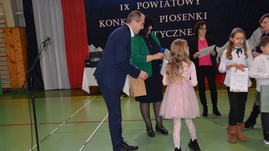 Gm. Łopiennik Górny. IX Powiatowy Konkurs Piosenki Patriotycznej [GALERIA ZDJĘĆ]