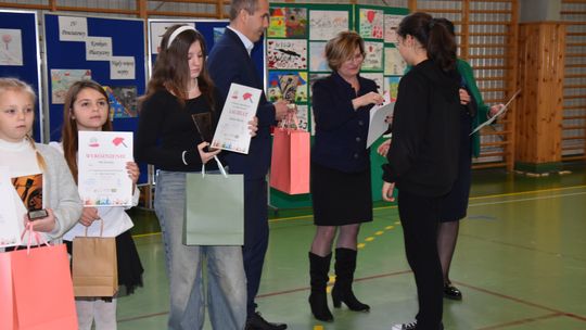 Gm. Łopiennik Górny. IX Powiatowy Konkurs Piosenki Patriotycznej [GALERIA ZDJĘĆ]