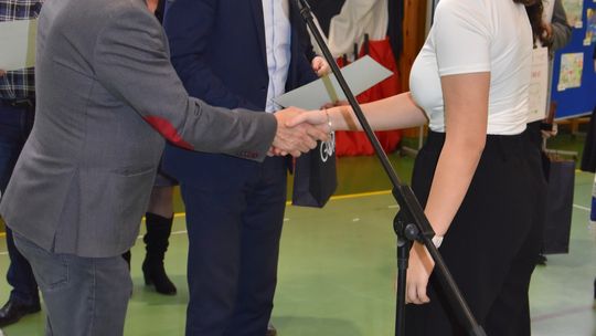 Gm. Łopiennik Górny. IX Powiatowy Konkurs Piosenki Patriotycznej [GALERIA ZDJĘĆ]