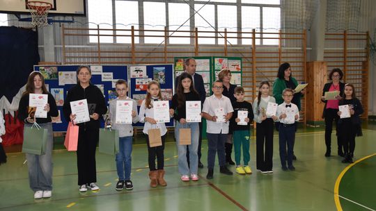 Gm. Łopiennik Górny. IX Powiatowy Konkurs Piosenki Patriotycznej [GALERIA ZDJĘĆ]