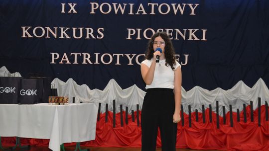 Gm. Łopiennik Górny. IX Powiatowy Konkurs Piosenki Patriotycznej [GALERIA ZDJĘĆ]