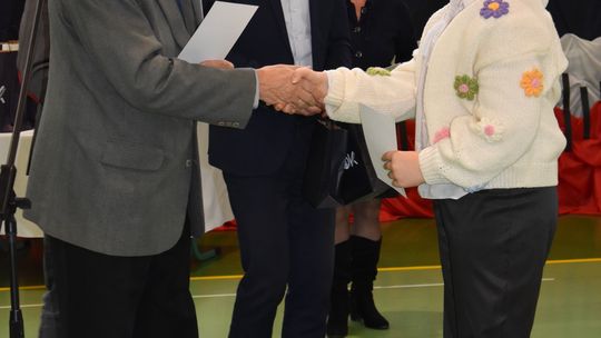 Gm. Łopiennik Górny. IX Powiatowy Konkurs Piosenki Patriotycznej [GALERIA ZDJĘĆ]