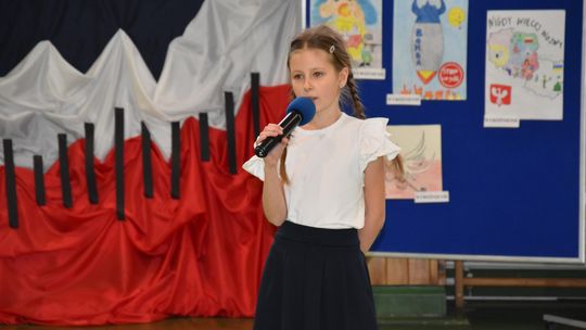 Gm. Łopiennik Górny. IX Powiatowy Konkurs Piosenki Patriotycznej [GALERIA ZDJĘĆ]