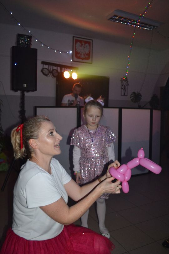 Bal andrzejkowy w Centrum Społeczno - Kulturalnym w Gorzkowie [GALERIA ZDJĘĆ]