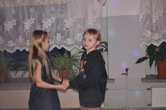 Bal andrzejkowy w Centrum Społeczno - Kulturalnym w Gorzkowie [GALERIA ZDJĘĆ]