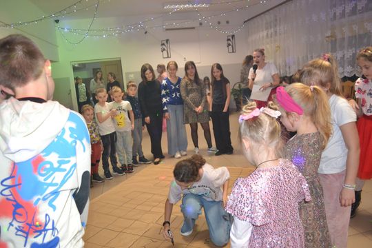 Bal andrzejkowy w Centrum Społeczno - Kulturalnym w Gorzkowie [GALERIA ZDJĘĆ]