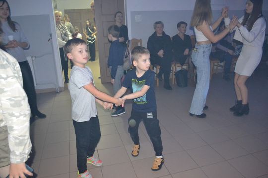 Bal andrzejkowy w Centrum Społeczno - Kulturalnym w Gorzkowie [GALERIA ZDJĘĆ]