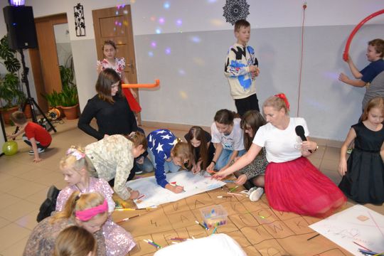 Bal andrzejkowy w Centrum Społeczno - Kulturalnym w Gorzkowie [GALERIA ZDJĘĆ]