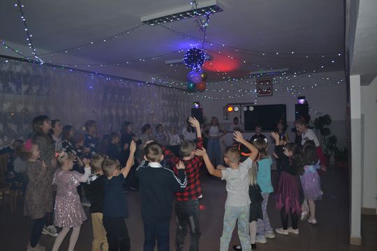 Bal andrzejkowy w Centrum Społeczno - Kulturalnym w Gorzkowie [GALERIA ZDJĘĆ]