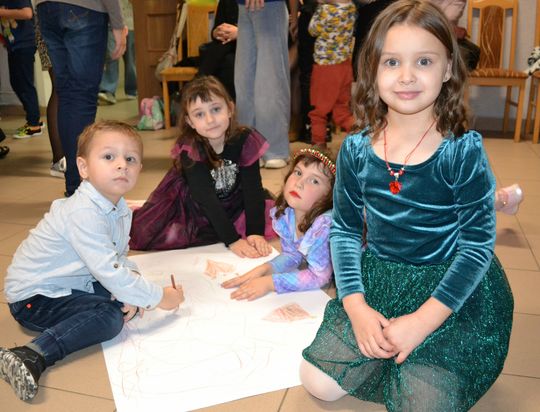 Bal andrzejkowy w Centrum Społeczno - Kulturalnym w Gorzkowie [GALERIA ZDJĘĆ]