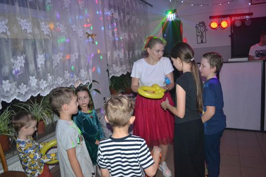 Bal andrzejkowy w Centrum Społeczno - Kulturalnym w Gorzkowie [GALERIA ZDJĘĆ]