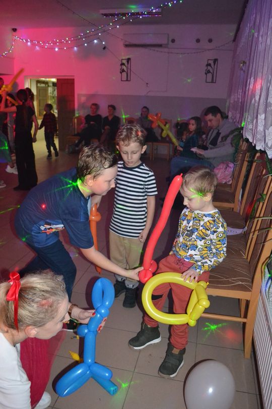 Bal andrzejkowy w Centrum Społeczno - Kulturalnym w Gorzkowie [GALERIA ZDJĘĆ]