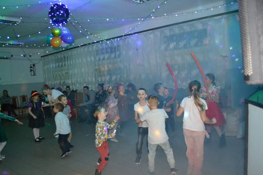 Bal andrzejkowy w Centrum Społeczno - Kulturalnym w Gorzkowie [GALERIA ZDJĘĆ]